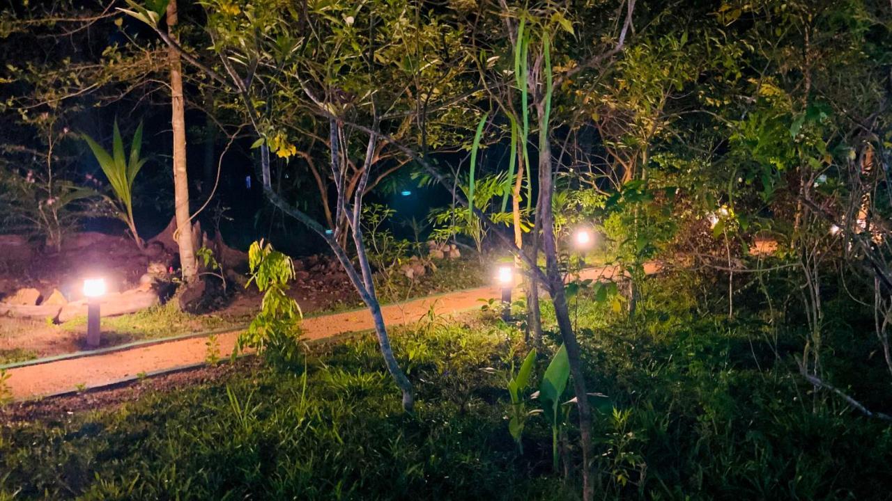 Sigiri Starwing Villa Sigiriya Eksteriør bilde